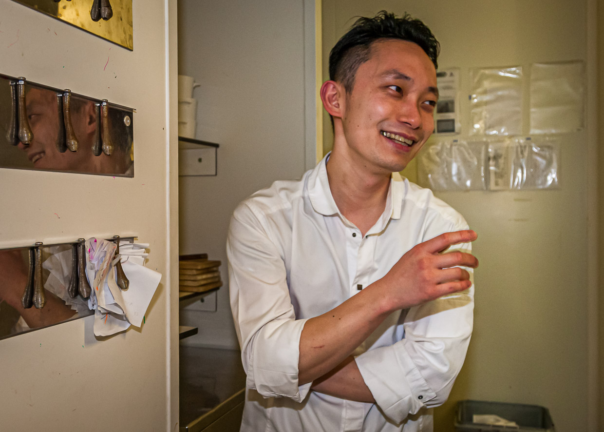 Kazunori Tanigawa nach getaner Arbeit / © Foto: Georg Berg