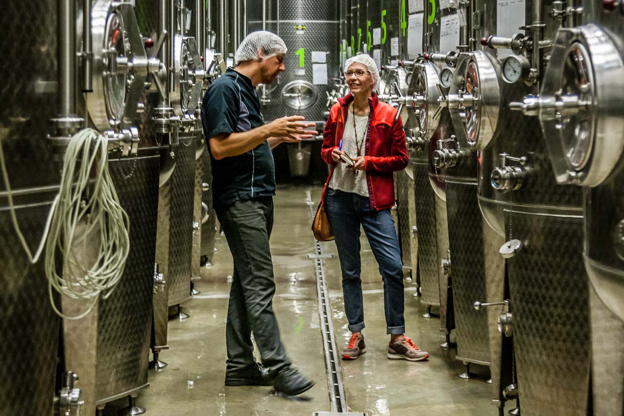 42 Edelstahltanks – die neue große Vorratskammer im Werk II der Manufaktur Jörg Geiger / © Foto: Georg Berg