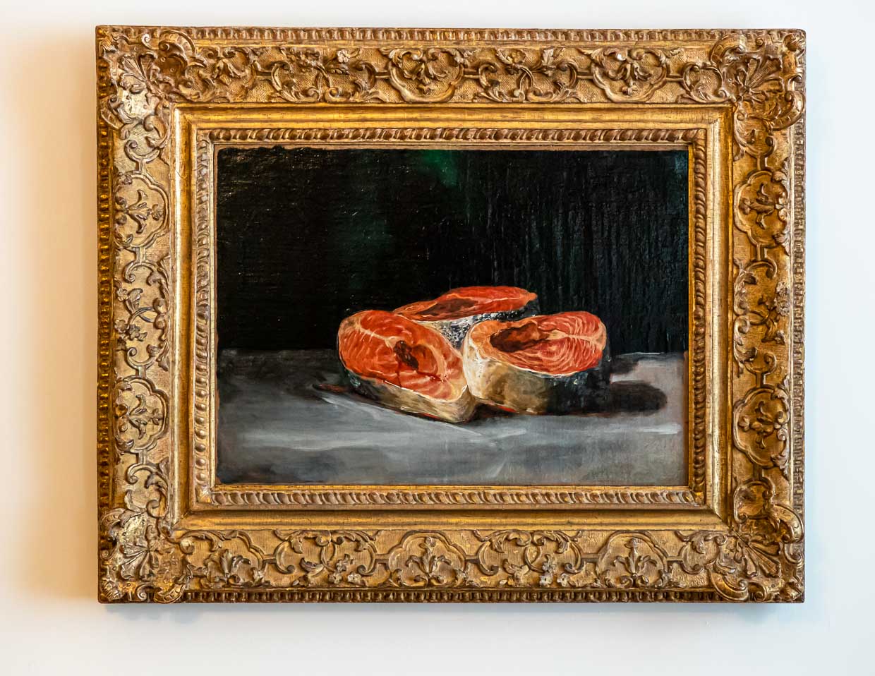 Das Stilleben mit drei Lachsscheiben hat Francisco de Goya vor über 200 Jahren gemalt. Perspektive und Lichteffekte sind bemerkenswert / © Foto: Georg Berg