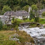 Effektive Steillage. Das Wasser rauscht in Vergeletto gleich an fünf Mühlen vorbei. Heute ist nur noch die Mühle von Ilario Galbani in Betrieb und gleichzeitig ein offenes Denkmal, das jederzeit besichtigt werden kann / © Foto: Georg Berg