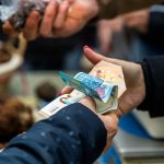 Der Preis für den schwarzen Wintertrüffel liegt zu Beginn der Saison bei ca. 600 Euro pro Kilo und steigt bis Weihnachten an auf ca. 1.000 Euro pro Kilo / © Foto: Georg Berg