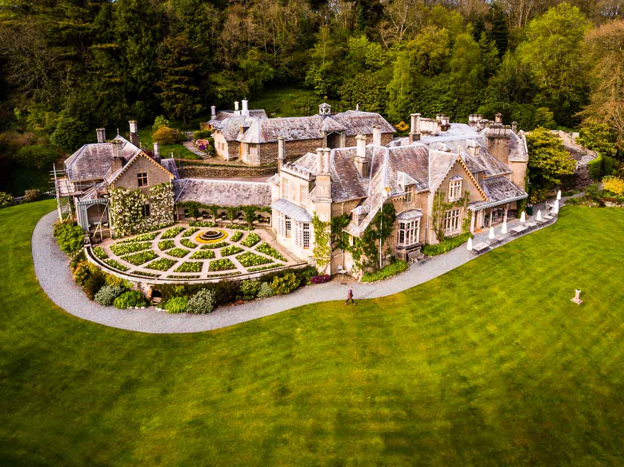 Aerial view of the Endsleigh Hotel / © Photo: Georg Berg
