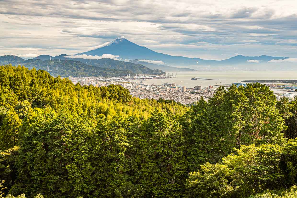 Nippondaira Hotel, Shizuoka, Japan with view of Mount Fuji / © Photo: Georg Berg