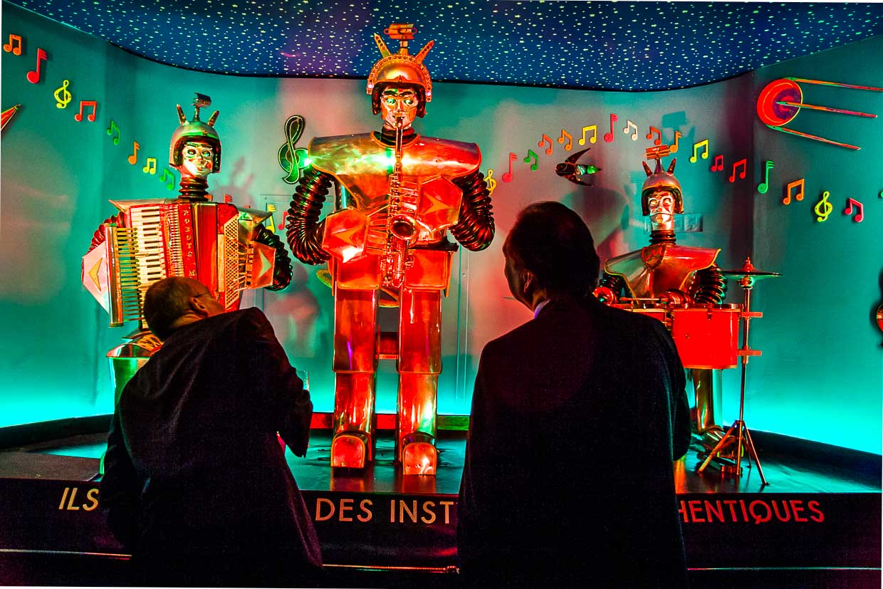Robots Music is an art installation with real instruments / © Photo: Georg Berg