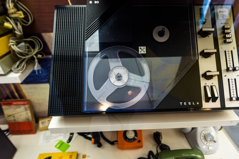 Back to the future: The tape recorder model Tesla in the Museum Utopia and Everyday Life for Everyday Culture of the GDR in Eisenhüttenstadt, Brandenburg / © Photo: Georg Berg
