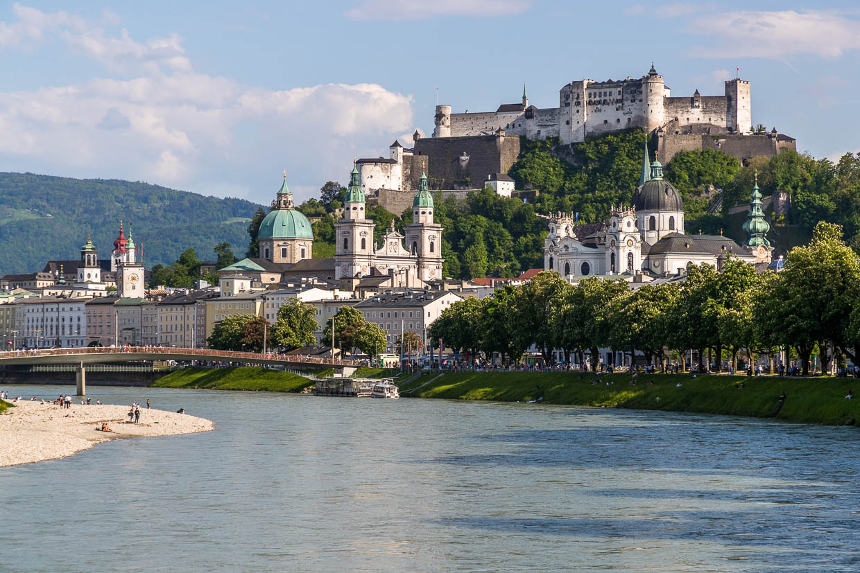 City view Salzburg with fortress Hohensalzburg and cathedral quarter / © Photo: Georg Berg
