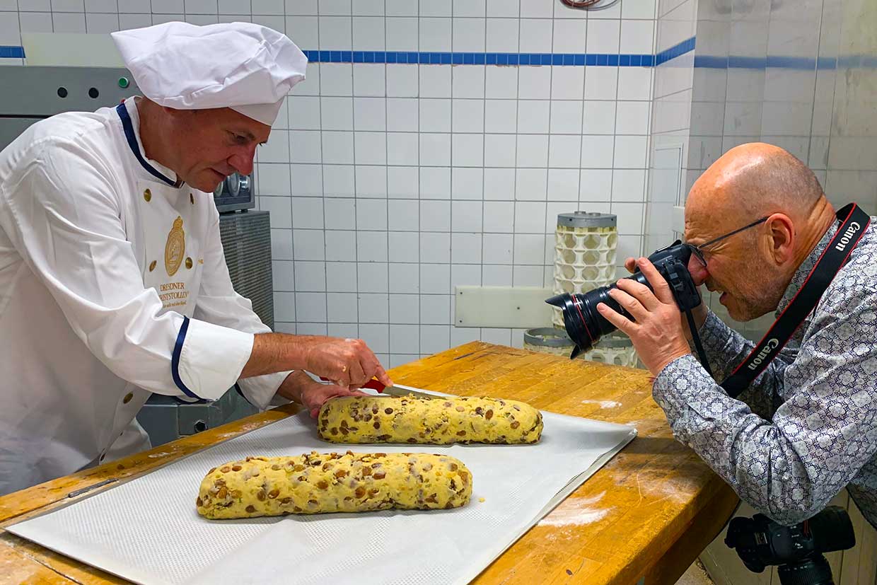 Making-of Stollen baking. Georg Berg photographs master baker Tino Gierig from the Dresden Bakehouse baking an original Dresden Christmas Stollen / © Photo: Angela Berg